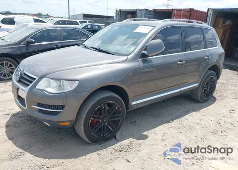 2010 Volkswagen Touareg Vr6 Fsi z USA, uszkodzony, nr VIN WVGBF7A91AD002004